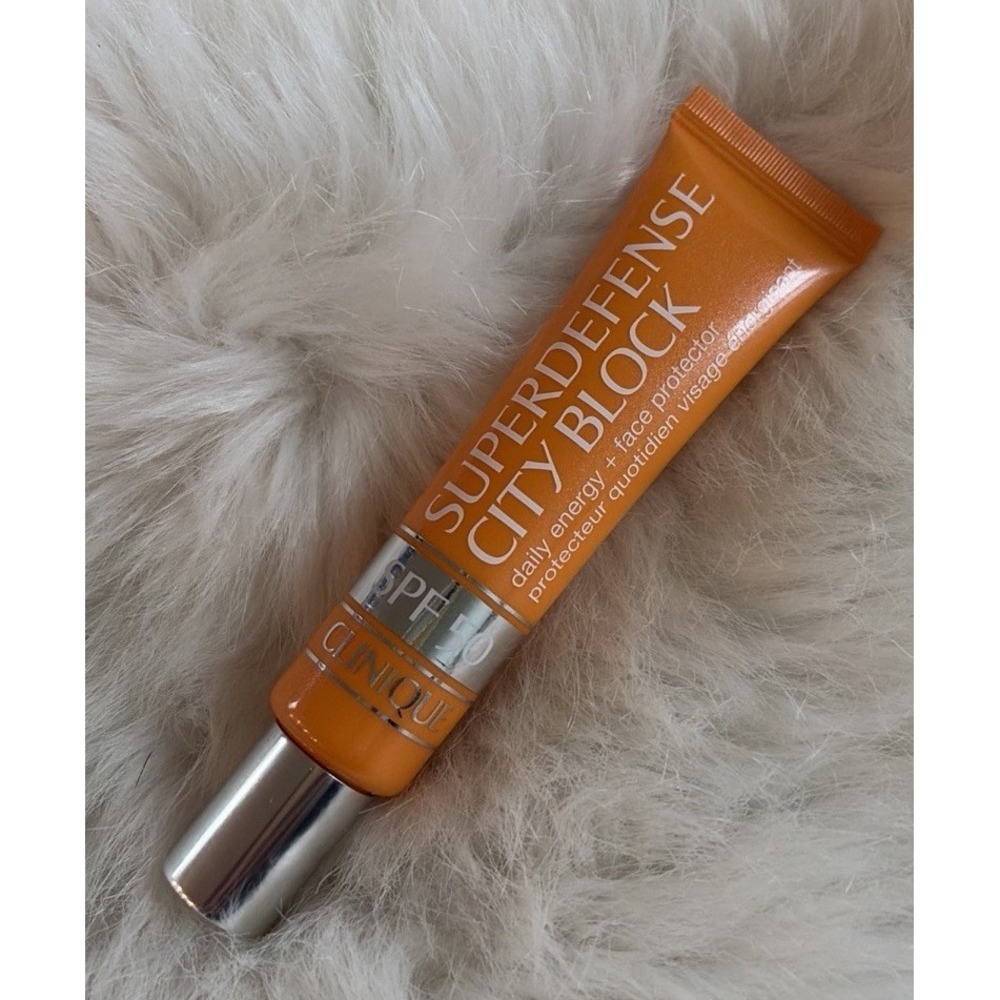 Clinique Superdefense City Block Foundation Cream SPF 50 Daily Energy Protection